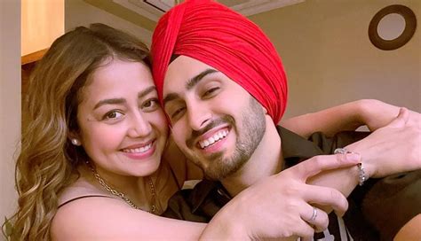 Neha Kakkar And Rohanpreet Marriage Danger Why Did Fans Say Such Thing खतरे में है नेहा कक्कड़