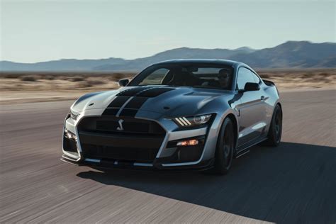 Founded in 1980, it is owned by barrington broadcasting. Mustang Shelby GT500 : la plus puissante des Ford ...