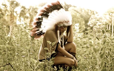 Women Native Americans Native American Clothing Headdress Wallpaper Coolwallpapers Me