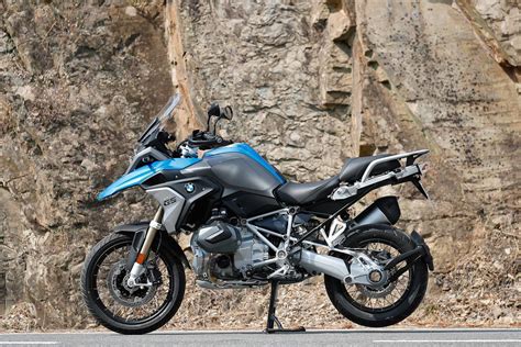 Of torque to the rear shaft. BMW R1250GS (2019-on) Review and used buying guide | MCN