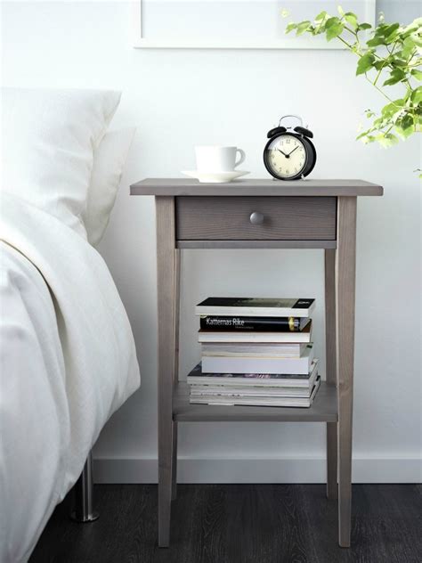 Small Nightstand For Small Spaces 10 Small Nightstand Ideas Space