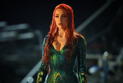 First Look At Amber Heard As Mera On The Aquaman Set