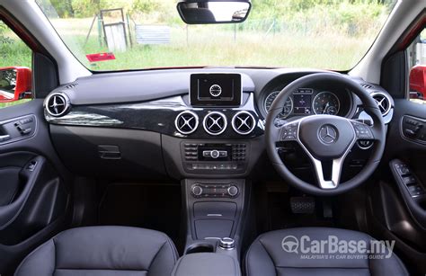 Add in the drive modes of the dynamic select® system, and you'll. Mercedes-Benz B-Class W246 (2012) Interior Image in ...