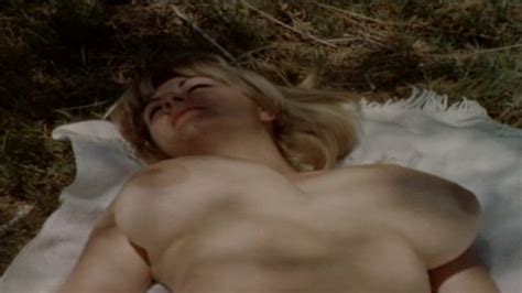 Naked Candy Morrison In Mondo Topless
