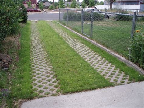 I've been getting busy lately and need more parking because vehicles are getting stuck in certain spots. Neat idea for down where you park the SUV.... http://www ...