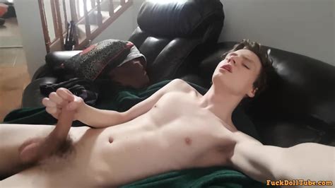 Young Guy With Hung Uncut Cock Jerks Off Eporner