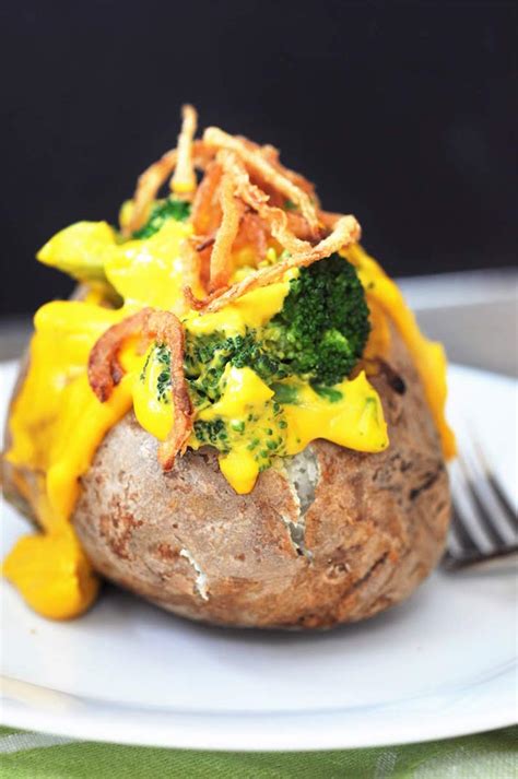 Sprinkle the potatoes with the cheese and the bacon bits, making sure that all of the toppings are in an even layer. 13 Healthy Baked Potatoes That Go Beyond Cheese & Bacon ...