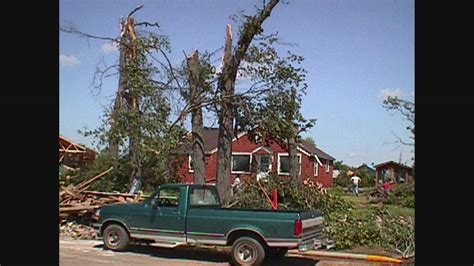 Siren Wisconsin Tornado June 18 2001 Youtube