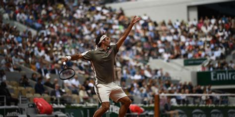 Roland Garros Roger Federer Réussit Sa Rentrée