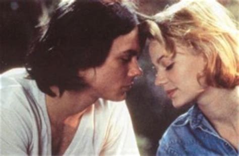 It was a reminder that he's been taking mel for granted. River Phoenix, Samantha Mathis - The Thing Called Love ...