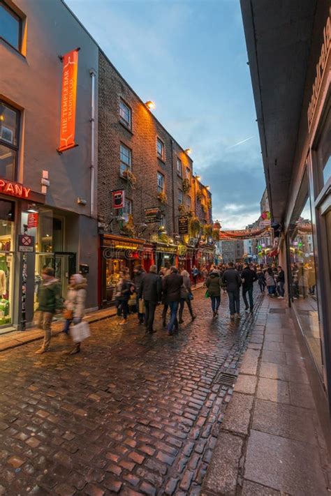 Temple Bar Dublin Editorial Photography Image Of People 84176132