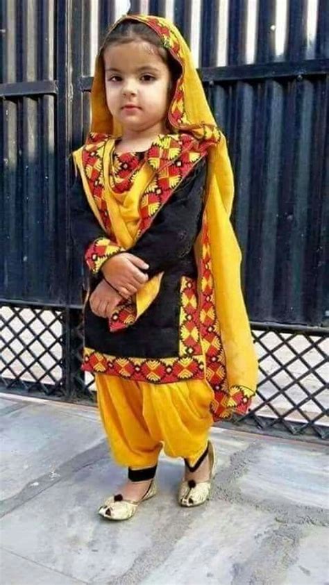 Pin By Anita Soni On Punjabi Suit Dresses Kids Girl Girl Suits Kids