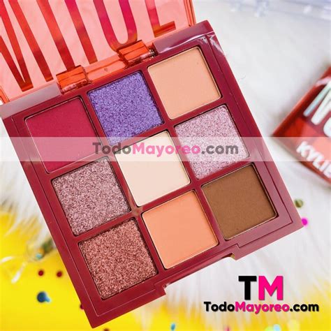 Paleta Sombras 9 Tonos Nude By Rich Palette KYLIE Proveedor Maquillaje
