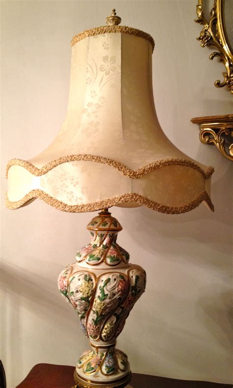 Exquisite Antique Italian Capodimonte Hand Painted Table Lamp In Eggshell Color With Beautiful