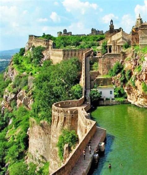 Chittorgarh Fortrajasthanindia Pixohub In 2021 Chittorgarh Fort