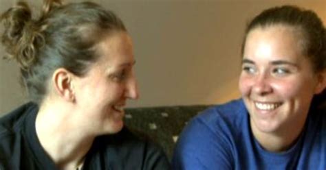 Lesbian Plans To Marry Man To Reenlist In Army