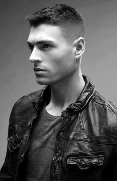 Therefore, most people tend to confuse the two. Ivy League Haircut For Men - A Socially Prestigious Hairstyle