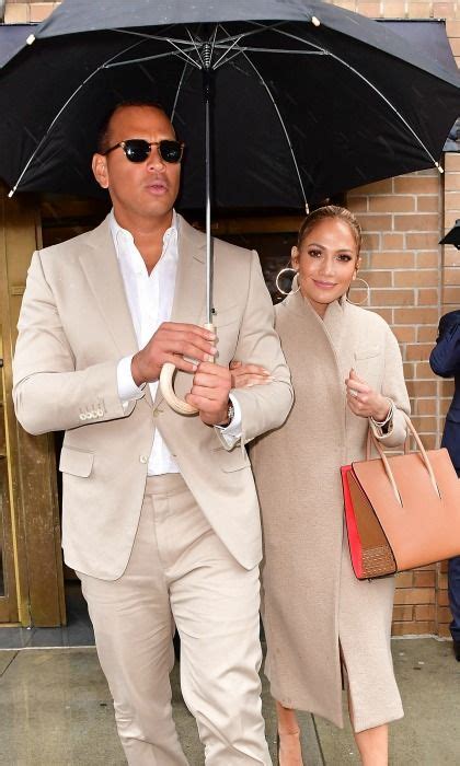 Jennifer Lopez And Alex Rodriguezs Daughters Show Off Their Friendship