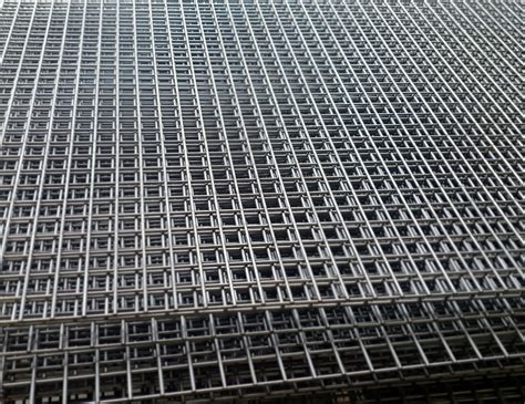 Galvanised Pre Weld Mesh Sheets 8ft X 4ft 50mm2inch Holes