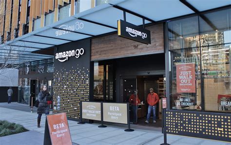 The amazon founder and washington late one drizzly night this past january, jeff bezos strode through the front door of the jefferson. Amazon-CEO Jeff Bezos: Vom Buchhändler zum reichsten Mann ...