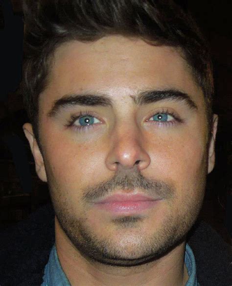 Zac efron surprised fans after appearing with swollen cheeks and a more prominent jaw. the most beautiful that exists ️ | Zac efron, Zac, Celebrities