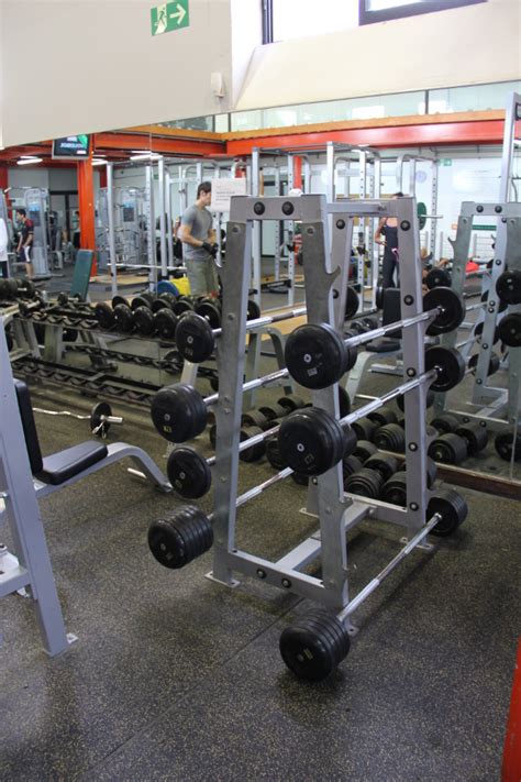 Con excelentes instalaciones deportivas, la udlap, a través de la dirección de deportes, ofrece a toda su comunidad los espacios y escenarios necesarios para las. Instalaciones deportivas UDLAP