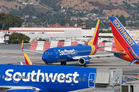 Southwest Airlines Will Stop Blocking Middle Seats On Its Flights in ...