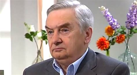 Prowadzący najstarszy program w telewizji polskiej. Kim jest żona Tadeusza Sznuka? Dziennikarz trzyma ją z ...