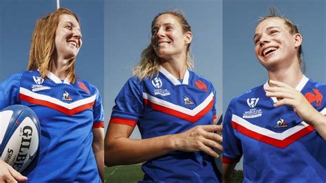 Rugby Le Xv De France Féminin Dévoile Son Maillot Pour La Coupe Du