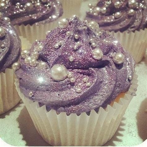 The Pearls Are Intensebut Glitter Cupcakes Michelle Glitter