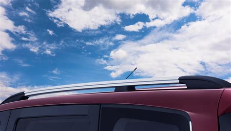 Translatero.com > indonesian english online translator. Apa Sebenarnya Fungsi Roof Rail Mobil? | Wuling