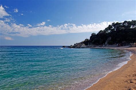 Service planet of hotels offers to book accommodations in lloret de mar. Lloret De Mar Beaches