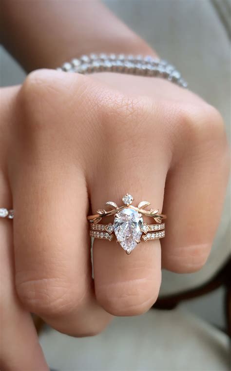 Teardrop Engagement Ring And Wedding Band Jenniemarieweddings
