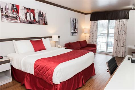 Our Hotel Rooms Located In Sherbrooke Le Floral Hotel