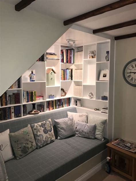 42 Charming Reading Nook Design Ideas Under The Stairs In 2020 Under