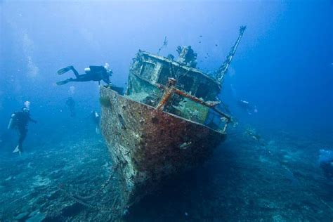Monroe found vessel near frankfort Titanic and Beyond - A million shipwrecks lay beneath ...