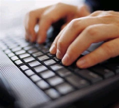 Teknologi informasi dan komunikasi (tik), atau dalam bahasa inggris dikenal dengan istilah information and communication technologies (ict) merupakan media atau bantu untuk melakukan kegiatan seperti pemrosesan, manipulasi, pengelolaan, dan transfer/pemindahan informasi. Cikgu Mart: KESAN - KESAN TEKNOLOGI MAKLUMAT DAN ...