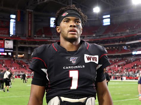 kyler murray opening his arms