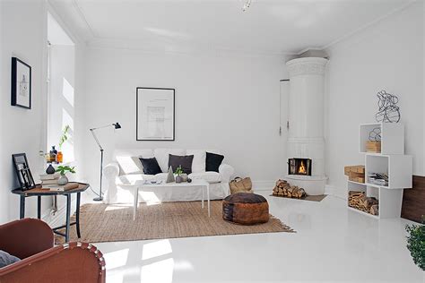 Mar 27, 2020 · to break up the sea of white, she replaced the original closet door with a stripped 1800s french door, hung a sparkly french crystal chandelier, and added a pine bench from—you guessed it—france. The snow-white three bedroom apartment in Sweden