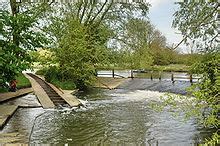 Walk, hike, stroll, amble or march along the thames and its many quiet tributaries in oxford with this guide. River Cherwell - Wikipedia