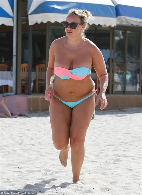 Rebel wilson (40) präsentiert einmal mehr ihre neuen kurven! | Okwudiri Straightman Nwali