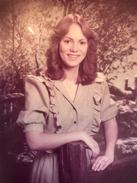My Mom Looking Beautiful In The Late ‘70s Roldschoolcool