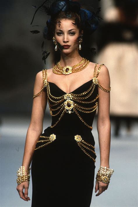 Christy Turlington Chanel Haute Couture Fw 1992 Runway Fashion