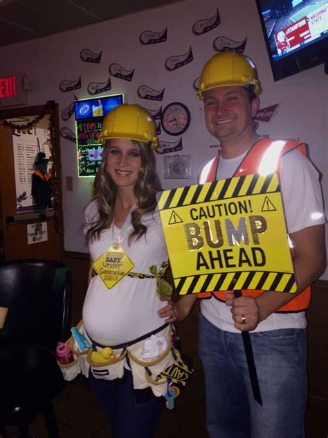 20 Pregnant Halloween Costumes Ideas For Moms To Be Hike N Dip Pregnant Couple Halloween
