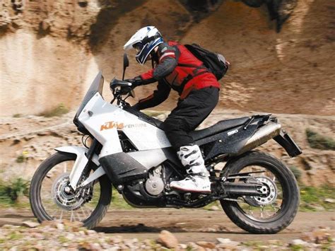 Home forums home > bikes > orange crush (ktm) > dakar champion (950/990) >. KTM 990 ADVENTURE (2009-on) Review | MCN