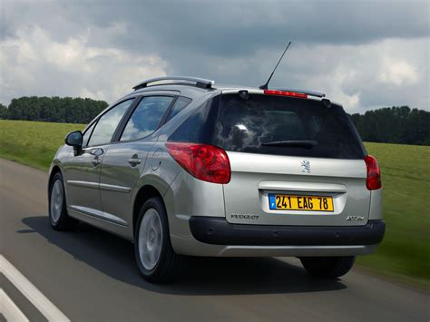 It was presented at the geneva motor show in 2006, and entered production in april 2006, as the successor to the peugeot 206. PEUGEOT 207 SW specs & photos - 2007, 2008, 2009, 2010 ...