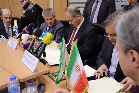 Iran Iraq Ink Mou To Develop Islamic Financial Instruments Tehran Times