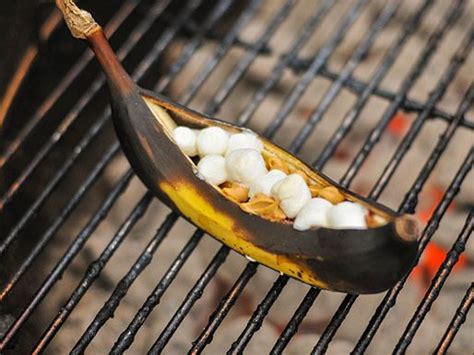 A True Campfire Classic These Sweet Stuffed And Roasted Bananas Have