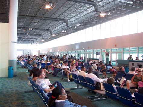Maybe you would like to learn more about one of these? Aeropuerto Internacional Lynden Pindling (NAS ...