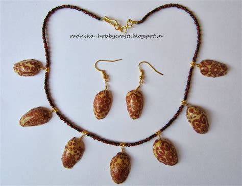 Hobby Crafts Decoupage Pistachio Shells Necklace